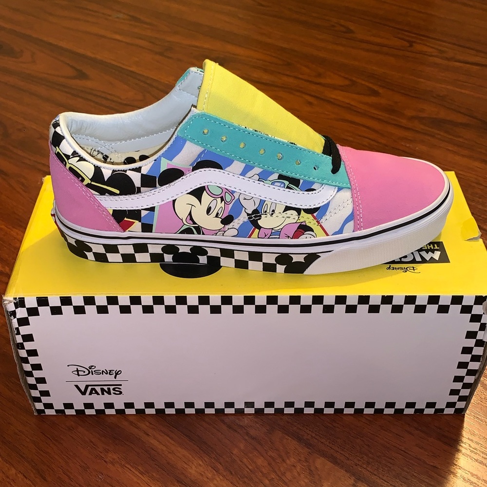 Vans Old Skool, Disney 80s Mickey True, 10.5 Womens, 9.0 Mens, Limited Edition